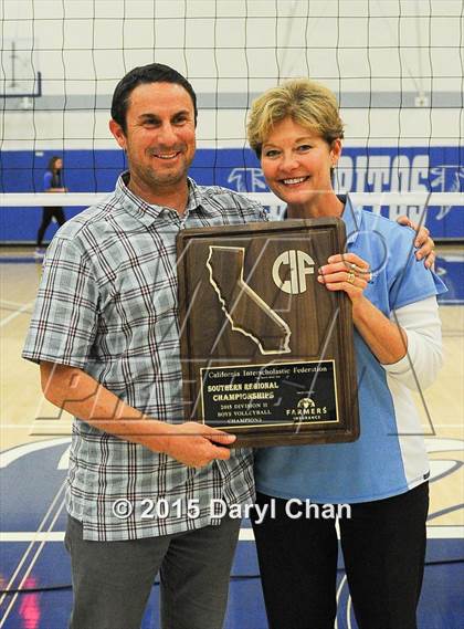 Thumbnail 1 in Oak Park vs. Corona del Mar (CIF SoCal Regional D2 Final) photogallery.