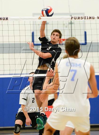 Thumbnail 2 in Oak Park vs. Corona del Mar (CIF SoCal Regional D2 Final) photogallery.