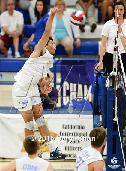 Thumbnail 1 in Oak Park vs. Corona del Mar (CIF SoCal Regional D2 Final) photogallery.