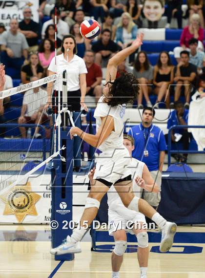 Thumbnail 3 in Oak Park vs. Corona del Mar (CIF SoCal Regional D2 Final) photogallery.