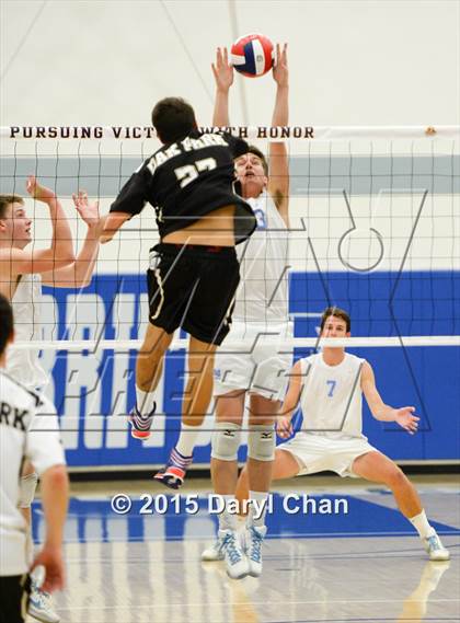 Thumbnail 3 in Oak Park vs. Corona del Mar (CIF SoCal Regional D2 Final) photogallery.