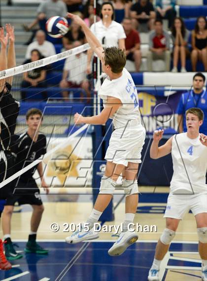 Thumbnail 2 in Oak Park vs. Corona del Mar (CIF SoCal Regional D2 Final) photogallery.