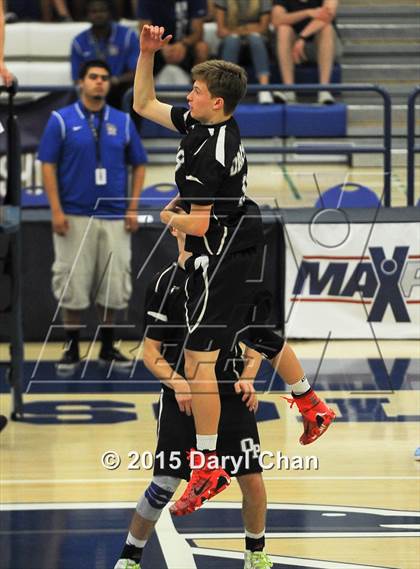 Thumbnail 3 in Oak Park vs. Corona del Mar (CIF SoCal Regional D2 Final) photogallery.