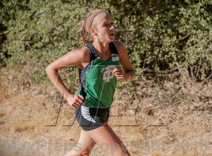 Thumbnail 3 in Fr: Frosh/Soph : Simi Valley & Thousand Oaks @ Royal photogallery.