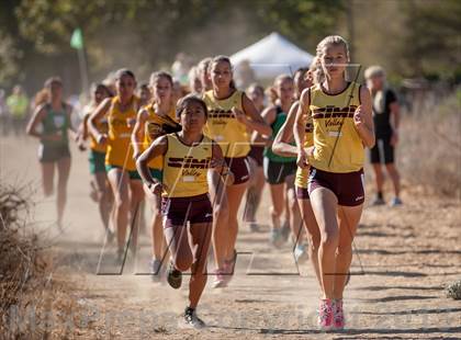 Thumbnail 1 in Fr: Frosh/Soph : Simi Valley & Thousand Oaks @ Royal photogallery.