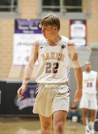 Thumbnail 2 in Melba vs. Baker (Pro Image Holiday Classic Small Schools) photogallery.