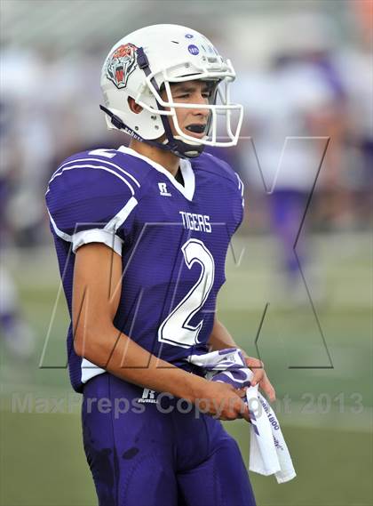 Thumbnail 1 in Thrall vs Florence (Dale Hansen Football Classic) photogallery.