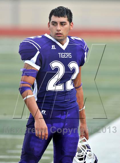 Thumbnail 1 in Thrall vs Florence (Dale Hansen Football Classic) photogallery.