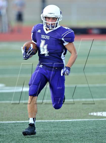 Thumbnail 1 in Thrall vs Florence (Dale Hansen Football Classic) photogallery.