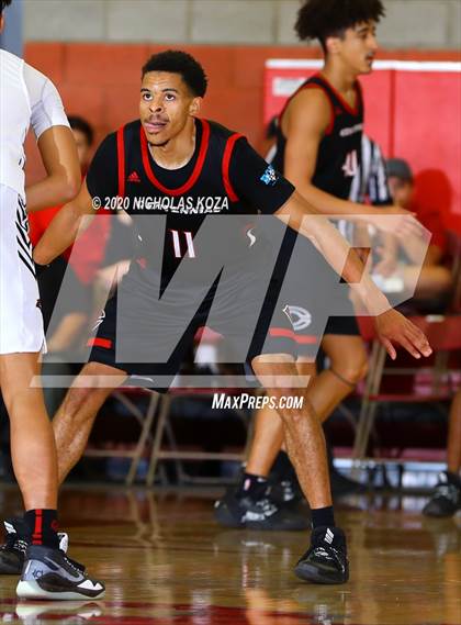 Thumbnail 3 in Salesian vs. Centennial (Nike Extravaganza) photogallery.