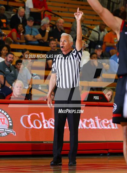 Thumbnail 1 in Salesian vs. Centennial (Nike Extravaganza) photogallery.