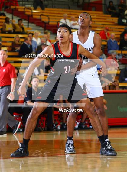 Thumbnail 3 in Salesian vs. Centennial (Nike Extravaganza) photogallery.