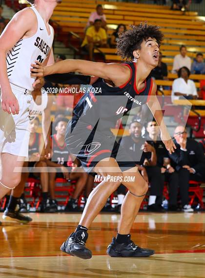 Thumbnail 1 in Salesian vs. Centennial (Nike Extravaganza) photogallery.