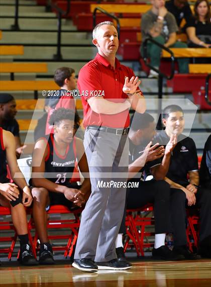 Thumbnail 3 in Salesian vs. Centennial (Nike Extravaganza) photogallery.