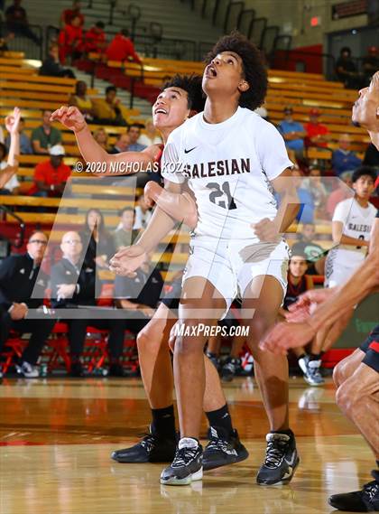 Thumbnail 2 in Salesian vs. Centennial (Nike Extravaganza) photogallery.