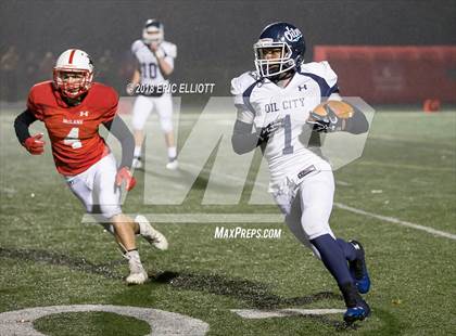 Thumbnail 3 in Oil City vs General McLane (PIAA D10 5A Championship) photogallery.