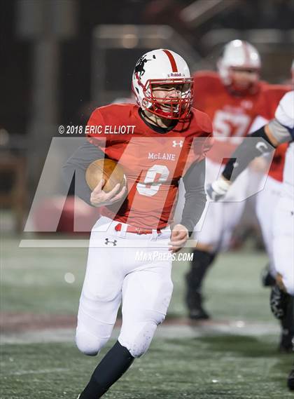 Thumbnail 2 in Oil City vs General McLane (PIAA D10 5A Championship) photogallery.