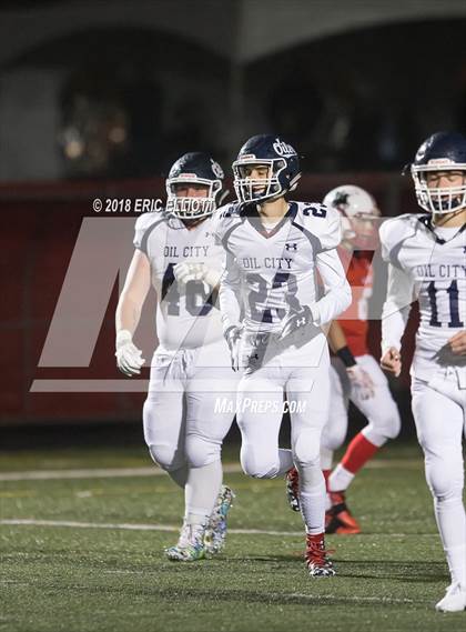 Thumbnail 2 in Oil City vs General McLane (PIAA D10 5A Championship) photogallery.