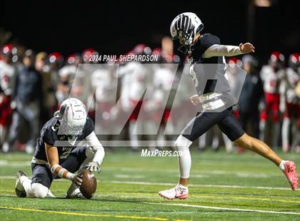 Thumbnail 1 in Fairview @ Mountain Vista (CHSAA 5A Quarterfinal Game) photogallery.
