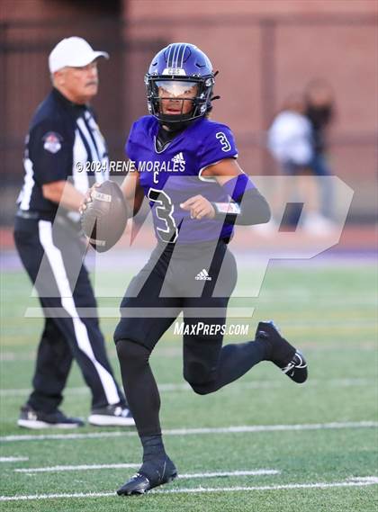 Thumbnail 3 in Loyola vs Cathedral photogallery.