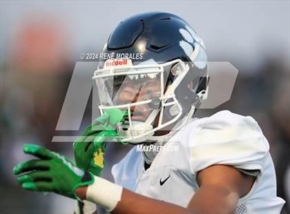Thumbnail 2 in Loyola vs Cathedral photogallery.