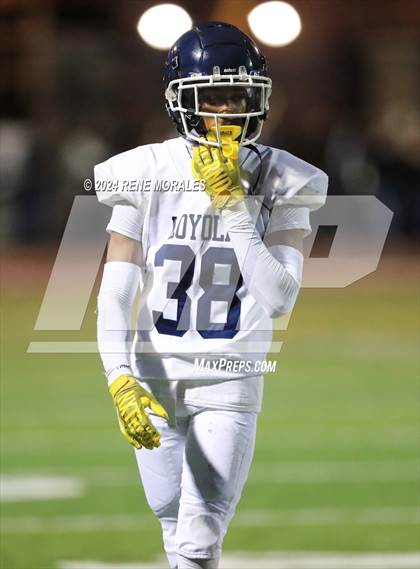 Thumbnail 3 in Loyola vs Cathedral photogallery.