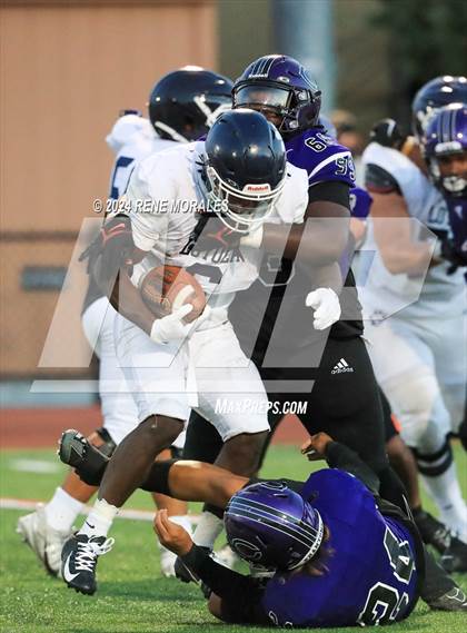 Thumbnail 3 in Loyola vs Cathedral photogallery.