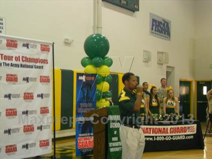 Thumbnail 2 in University TOC Ceremony photogallery.
