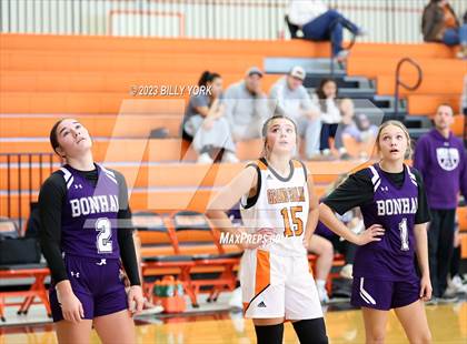 Thumbnail 2 in Bonham vs Grand Saline photogallery.