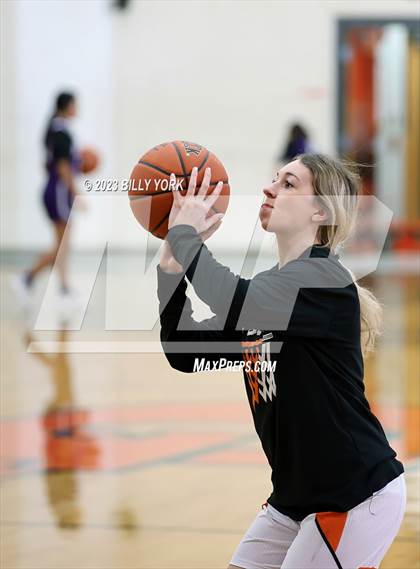 Thumbnail 2 in Bonham vs Grand Saline photogallery.