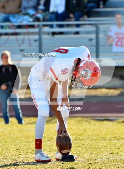 Thumbnail 2 in Portales @ Robertson (NMAA 4A Semifinal) photogallery.