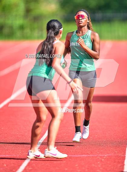 Thumbnail 3 in Northland Christian Relays (4x400M) photogallery.