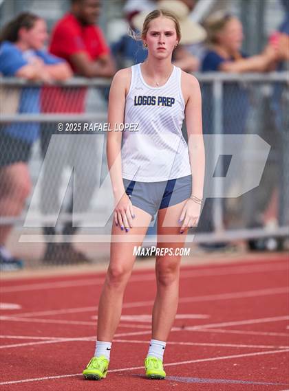 Thumbnail 3 in Northland Christian Relays (4x400M) photogallery.