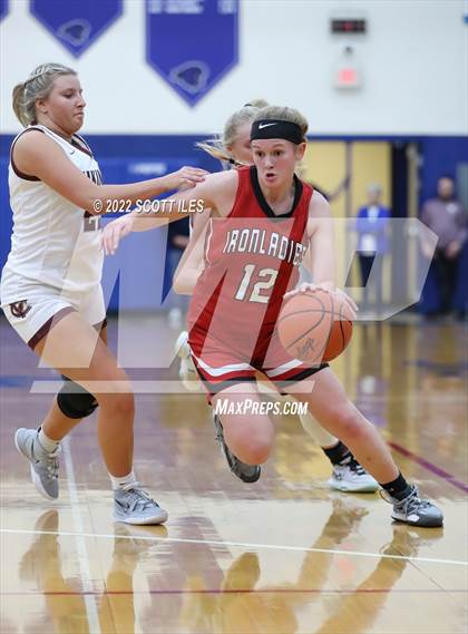 Thumbnail 3 in  Jackson vs Vinton County (OHSAA D2 District Semifinal)) photogallery.