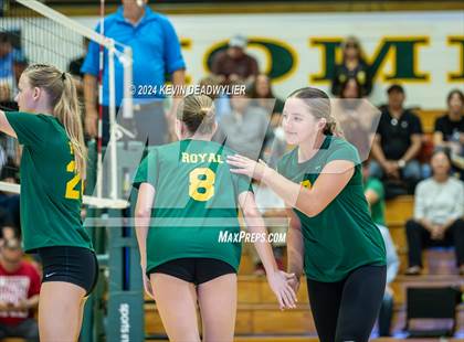 Thumbnail 1 in Royal @ Moorpark photogallery.