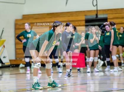 Thumbnail 1 in Royal @ Moorpark photogallery.