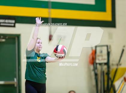 Thumbnail 3 in Royal @ Moorpark photogallery.