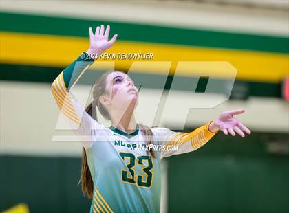 Thumbnail 3 in Royal @ Moorpark photogallery.