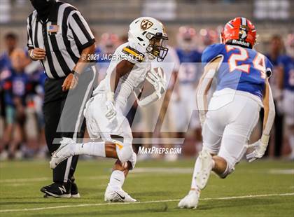 Thumbnail 3 in Crespi @ Westlake photogallery.