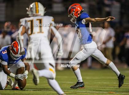 Thumbnail 2 in Crespi @ Westlake photogallery.