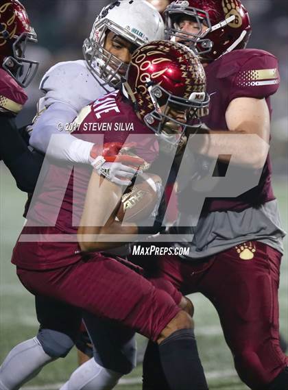 Thumbnail 3 in Helix vs. Mission Hills (CIF SDS Open Division Final) photogallery.