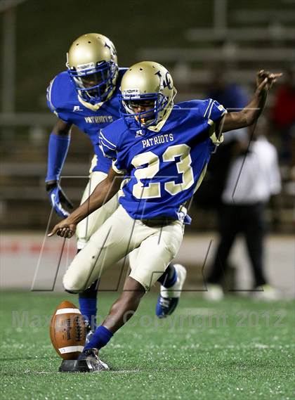 Thumbnail 2 in Carter @ Lakeview Centennial photogallery.