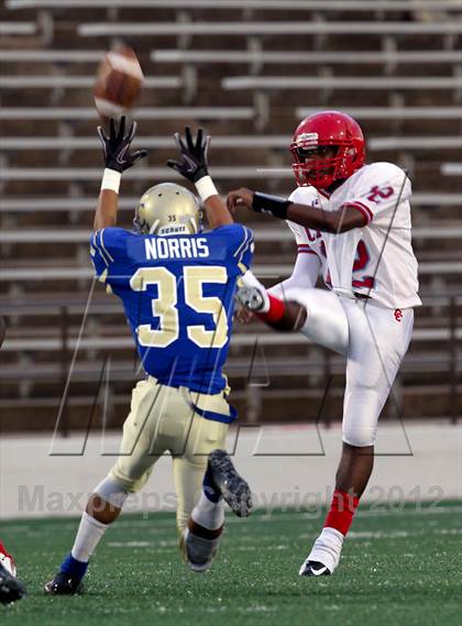 Thumbnail 2 in Carter @ Lakeview Centennial photogallery.