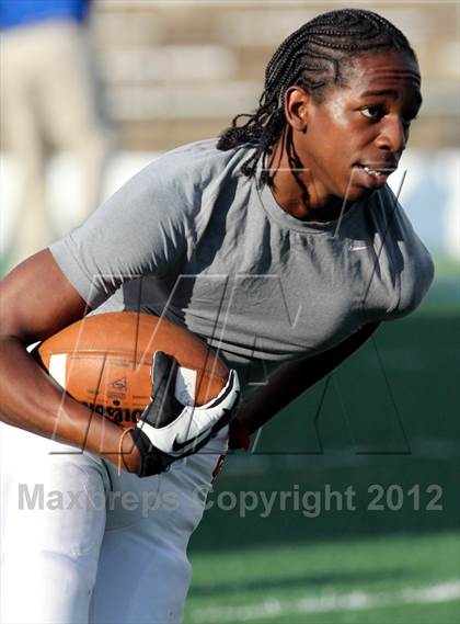 Thumbnail 3 in Carter @ Lakeview Centennial photogallery.