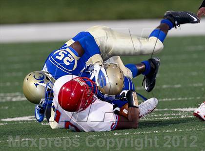 Thumbnail 2 in Carter @ Lakeview Centennial photogallery.