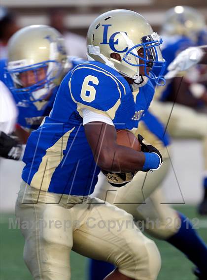 Thumbnail 2 in Carter @ Lakeview Centennial photogallery.