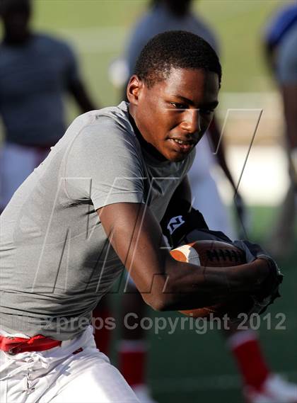 Thumbnail 3 in Carter @ Lakeview Centennial photogallery.