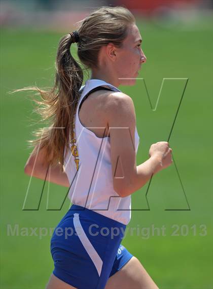 Thumbnail 1 in CIF SS Track and Field Finals (Girls Division 1 -1600m) photogallery.