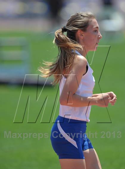 Thumbnail 2 in CIF SS Track and Field Finals (Girls Division 1 -1600m) photogallery.