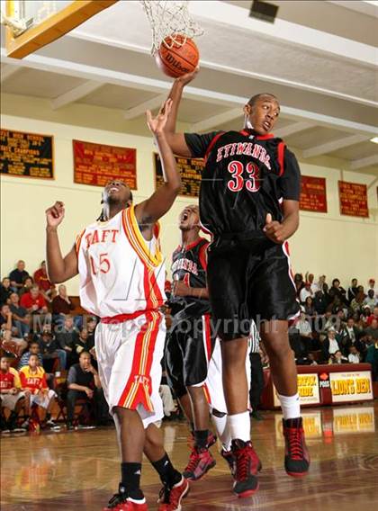 Thumbnail 1 in Etiwanda vs. Taft (Fairfax State Preview) photogallery.